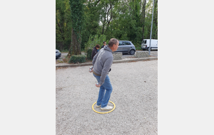 Alain, les boules de pétanque commencent à peser
